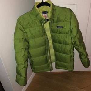 YOUTH Patagonia green, puffy coat